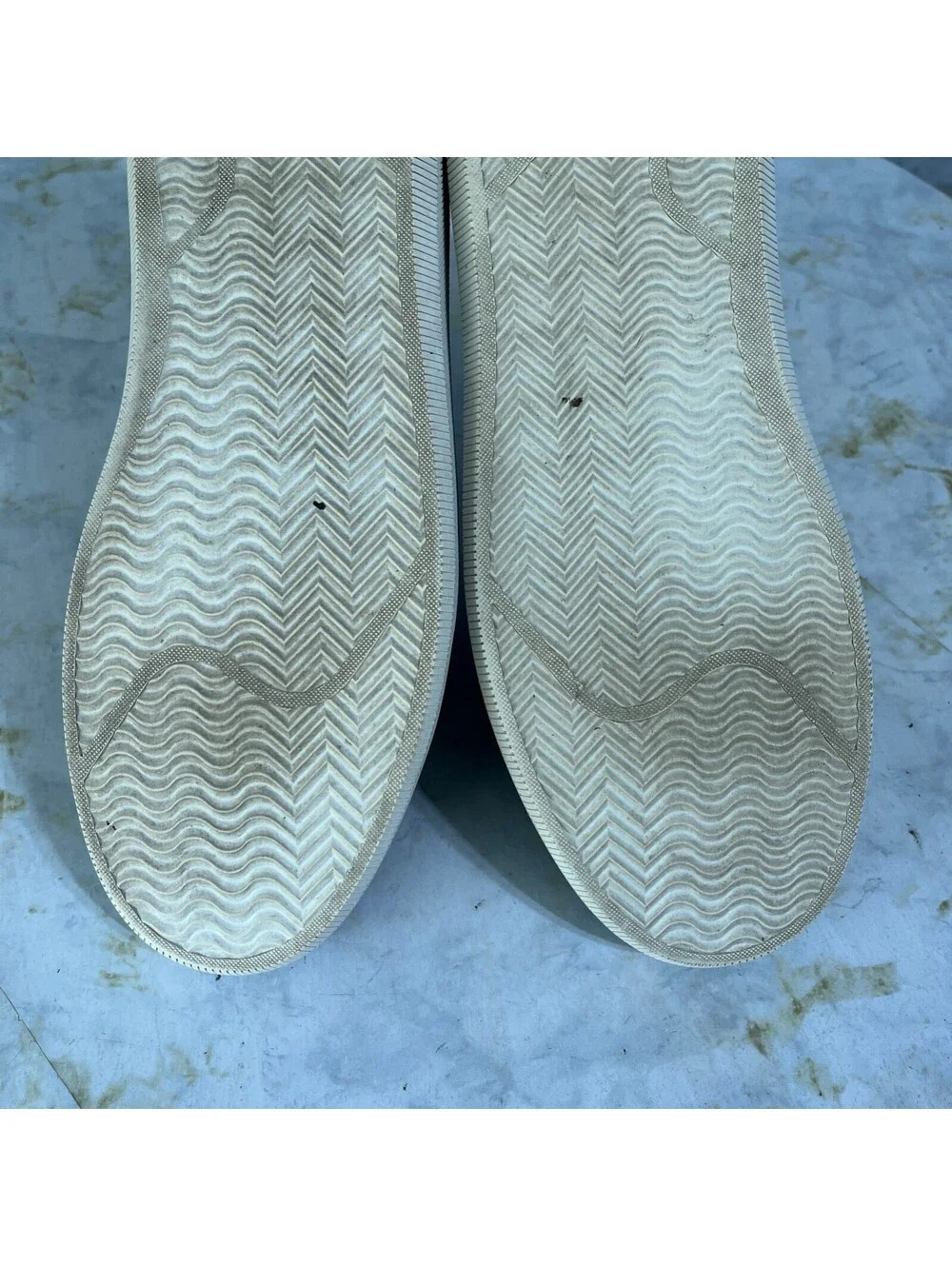 Vince Men's Size 8M Shoes Black White Suede Slip On Comfort Casual Sneakers